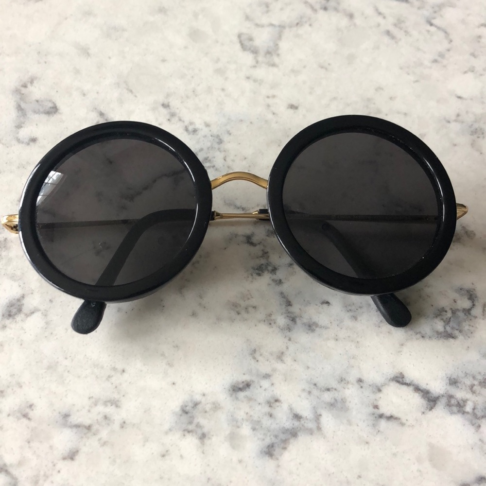 The Row Round Sunglasses (black & gold)